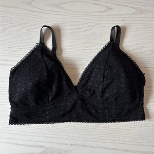 Delta Burke Black Lace Bra